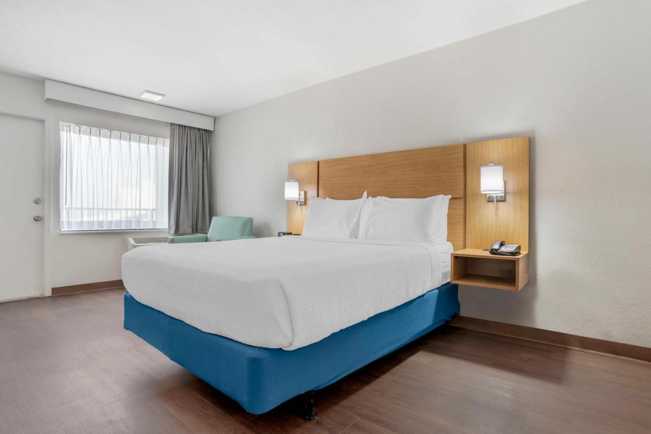 Chateau Beachfront Hotel, A By The Sea Resort Панама Сити Бийч Екстериор снимка
