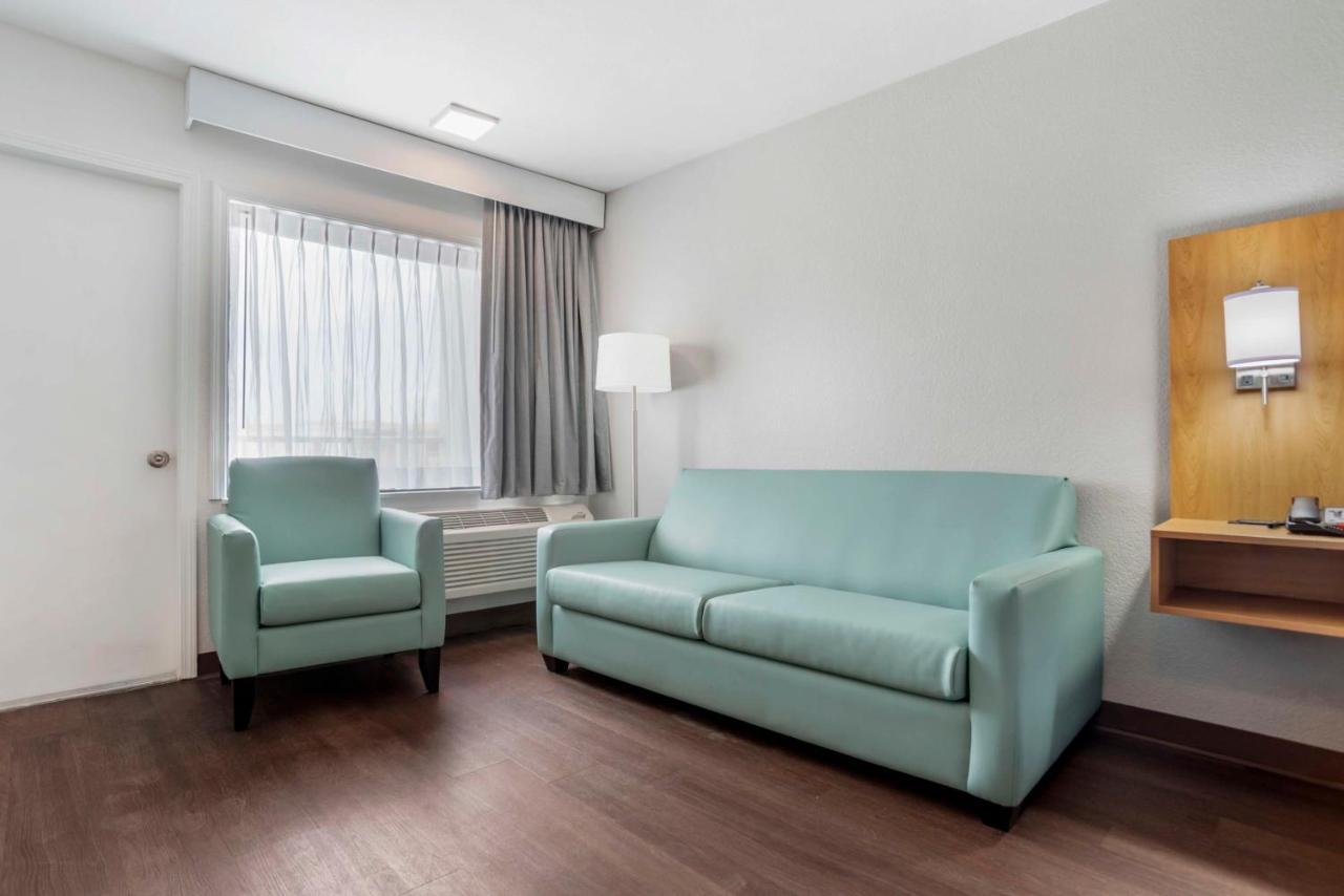 Chateau Beachfront Hotel, A By The Sea Resort Панама Сити Бийч Екстериор снимка