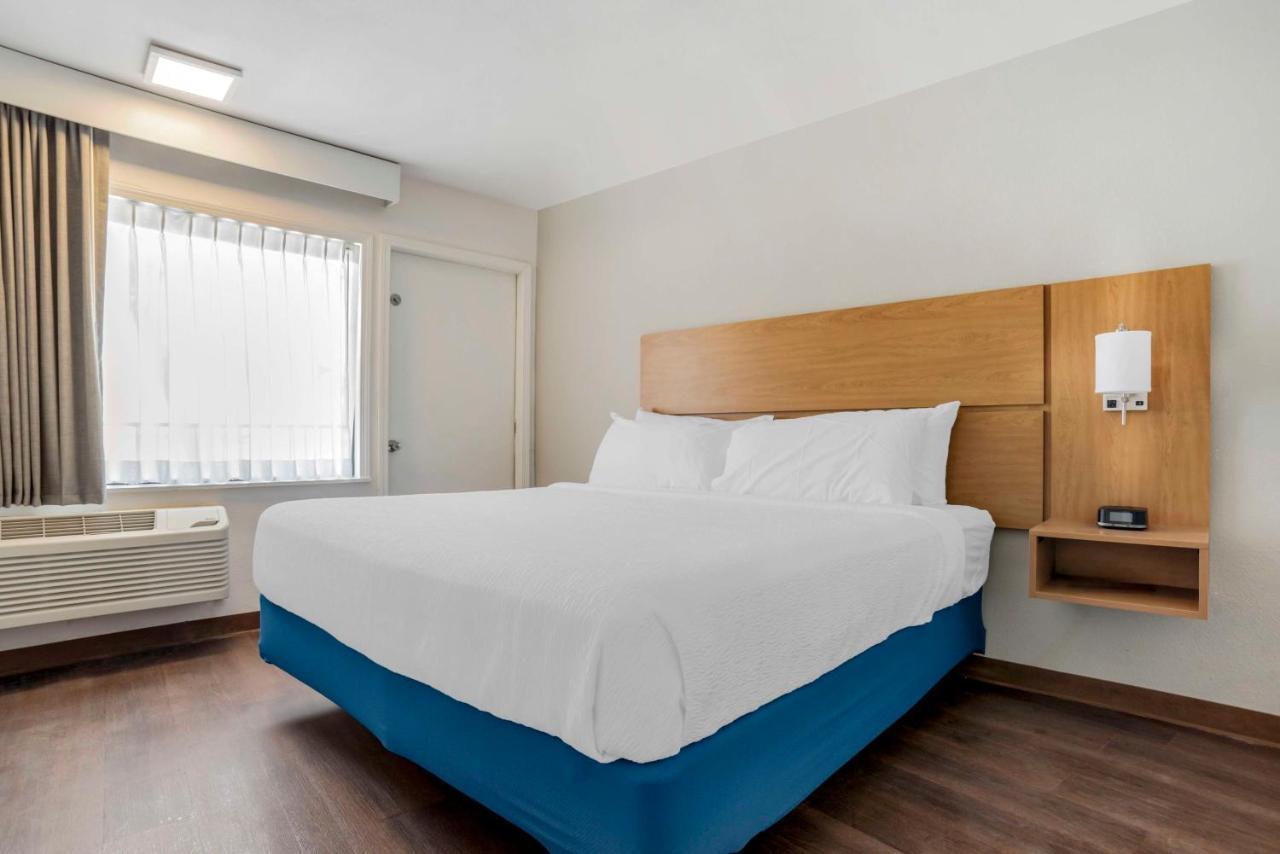 Chateau Beachfront Hotel, A By The Sea Resort Панама Сити Бийч Екстериор снимка