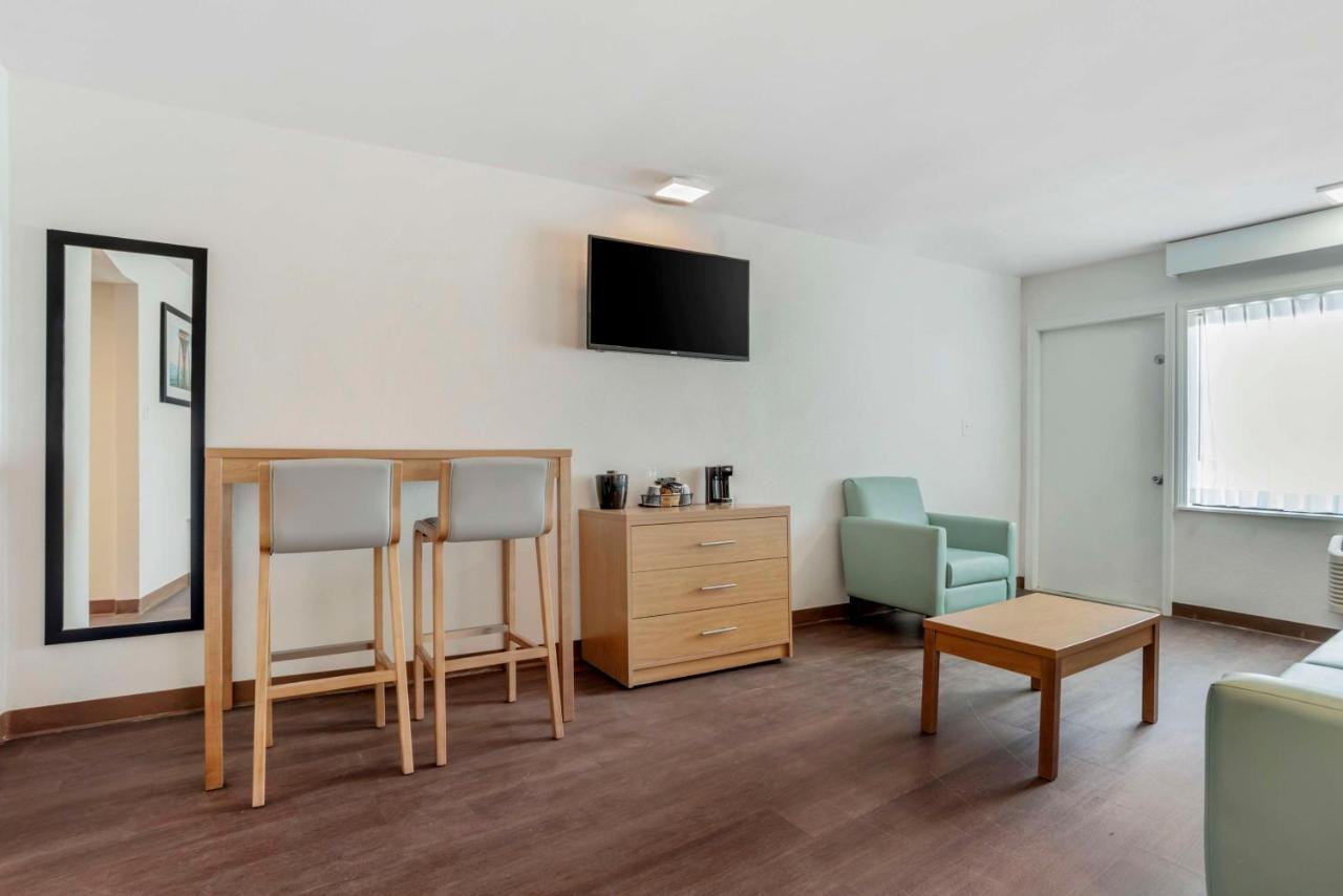 Chateau Beachfront Hotel, A By The Sea Resort Панама Сити Бийч Екстериор снимка