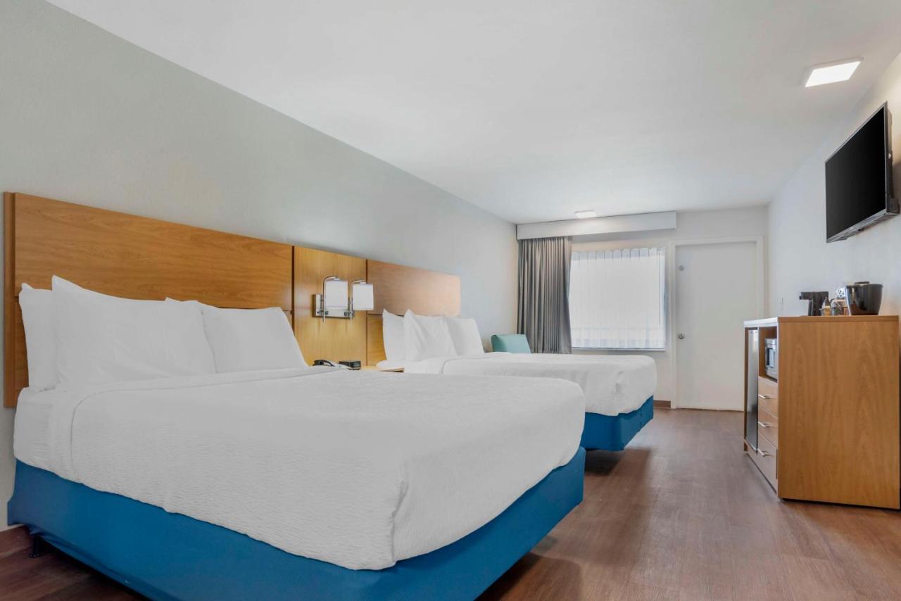 Chateau Beachfront Hotel, A By The Sea Resort Панама Сити Бийч Екстериор снимка