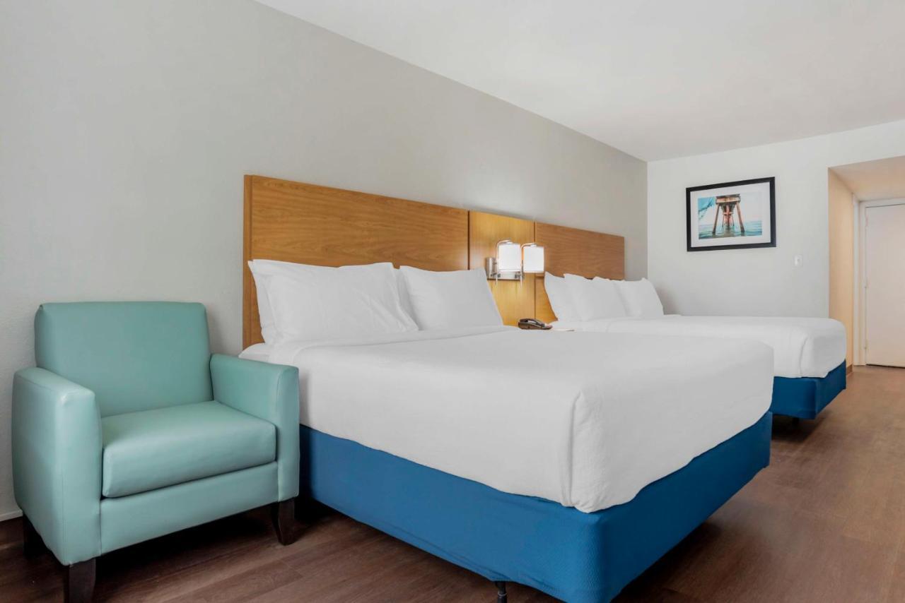 Chateau Beachfront Hotel, A By The Sea Resort Панама Сити Бийч Екстериор снимка