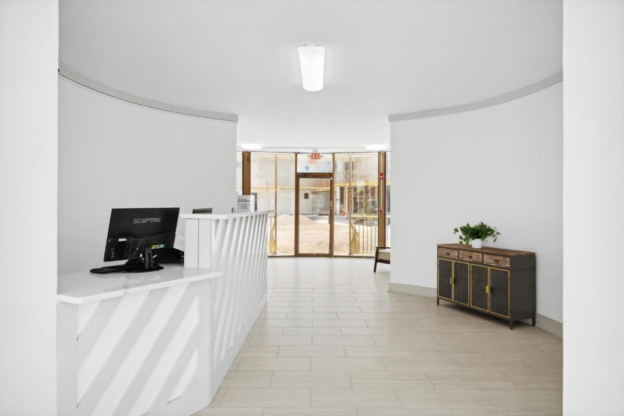 Chateau Beachfront Hotel, A By The Sea Resort Панама Сити Бийч Екстериор снимка