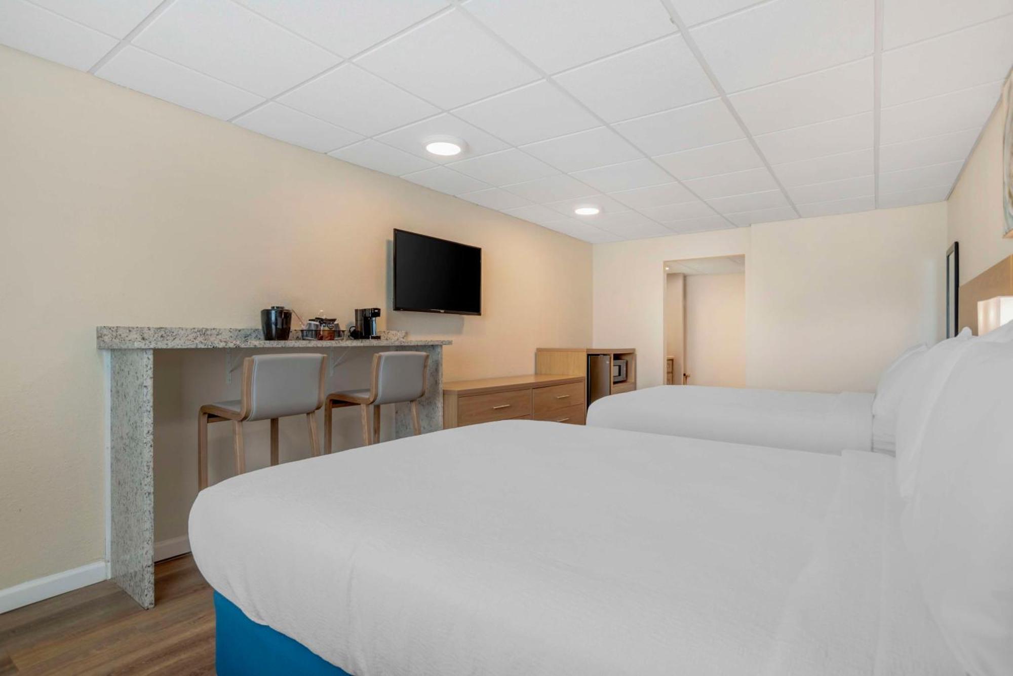 Chateau Beachfront Hotel, A By The Sea Resort Панама Сити Бийч Екстериор снимка