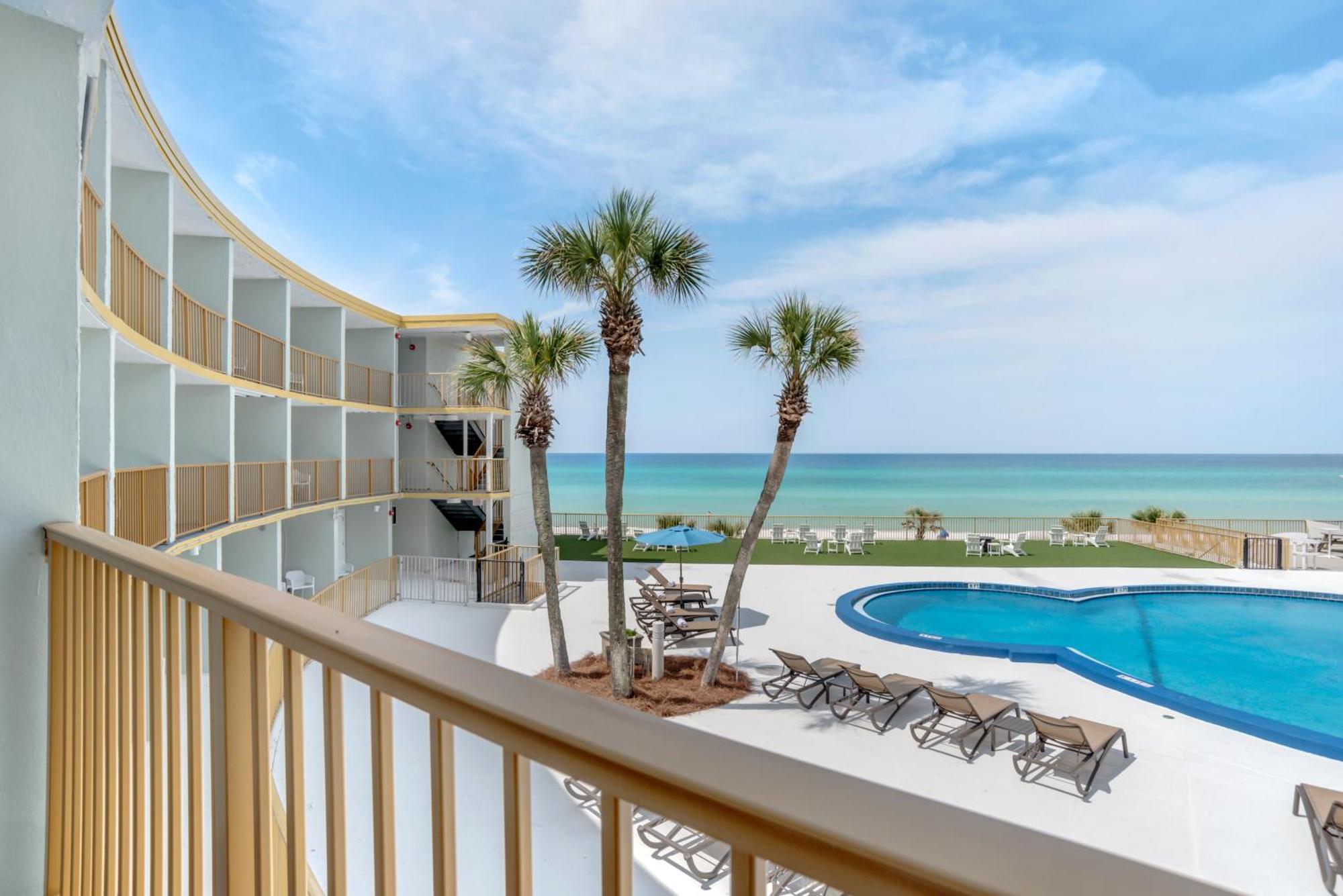 Chateau Beachfront Hotel, A By The Sea Resort Панама Сити Бийч Екстериор снимка